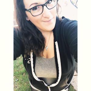 Meet your Posher, Sara